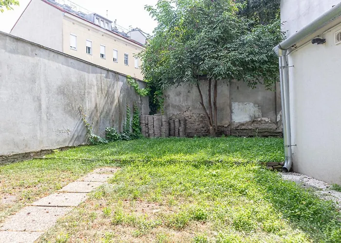 Relaxed 1br Comfortable Design/great Location *
